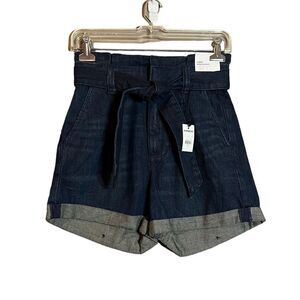 NWT! Dark wash super high rise shortie.